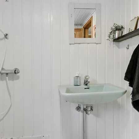 3 Bedroom Stunning In Glesborg