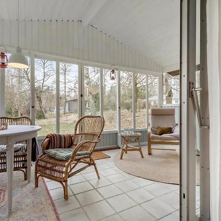 3 Bedroom Stunning In Holiday home Glesborg