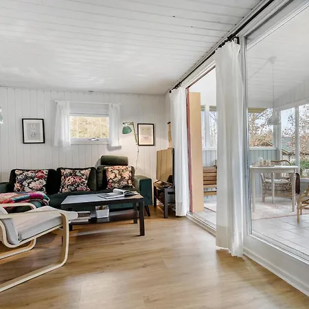 Holiday home 3 Bedroom Stunning In