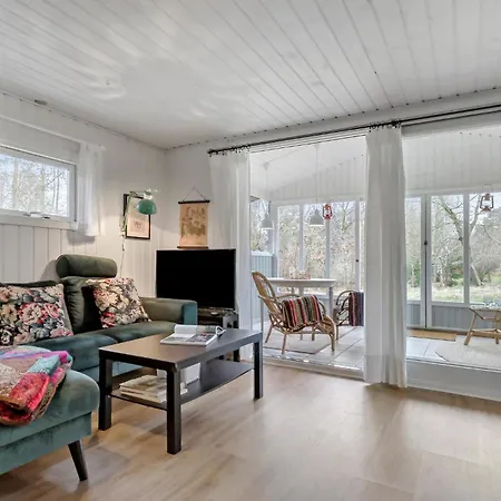 3 Bedroom Stunning In * Glesborg